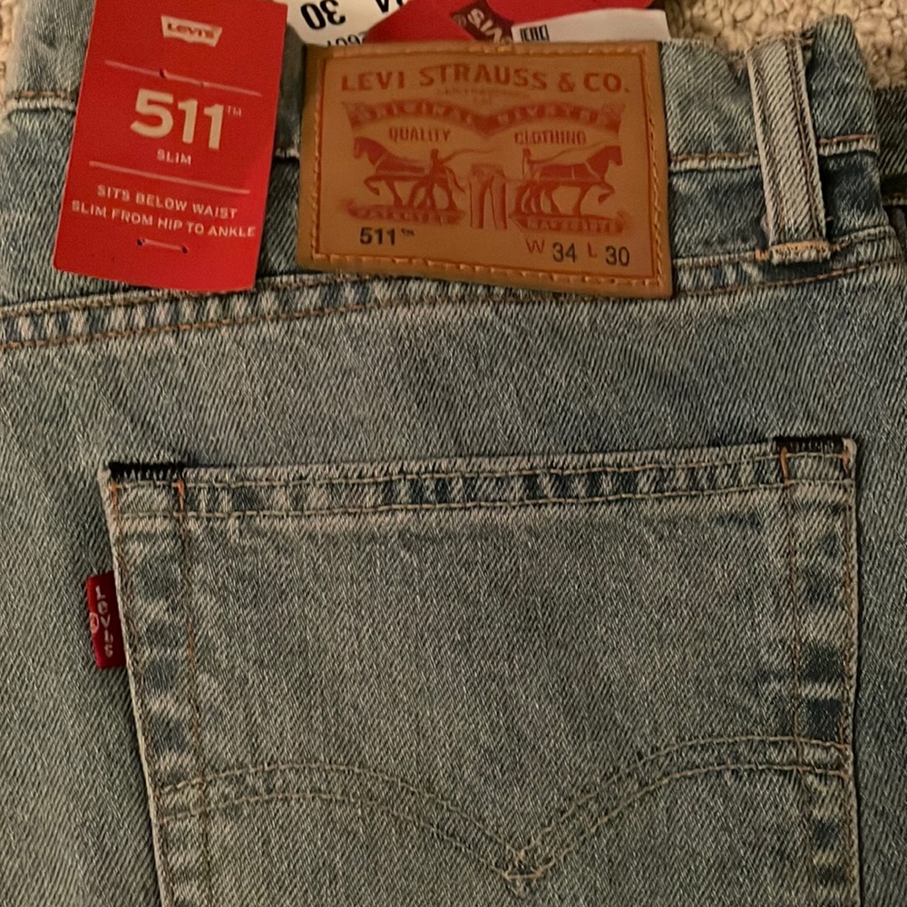 Brand new never worn Levi’s